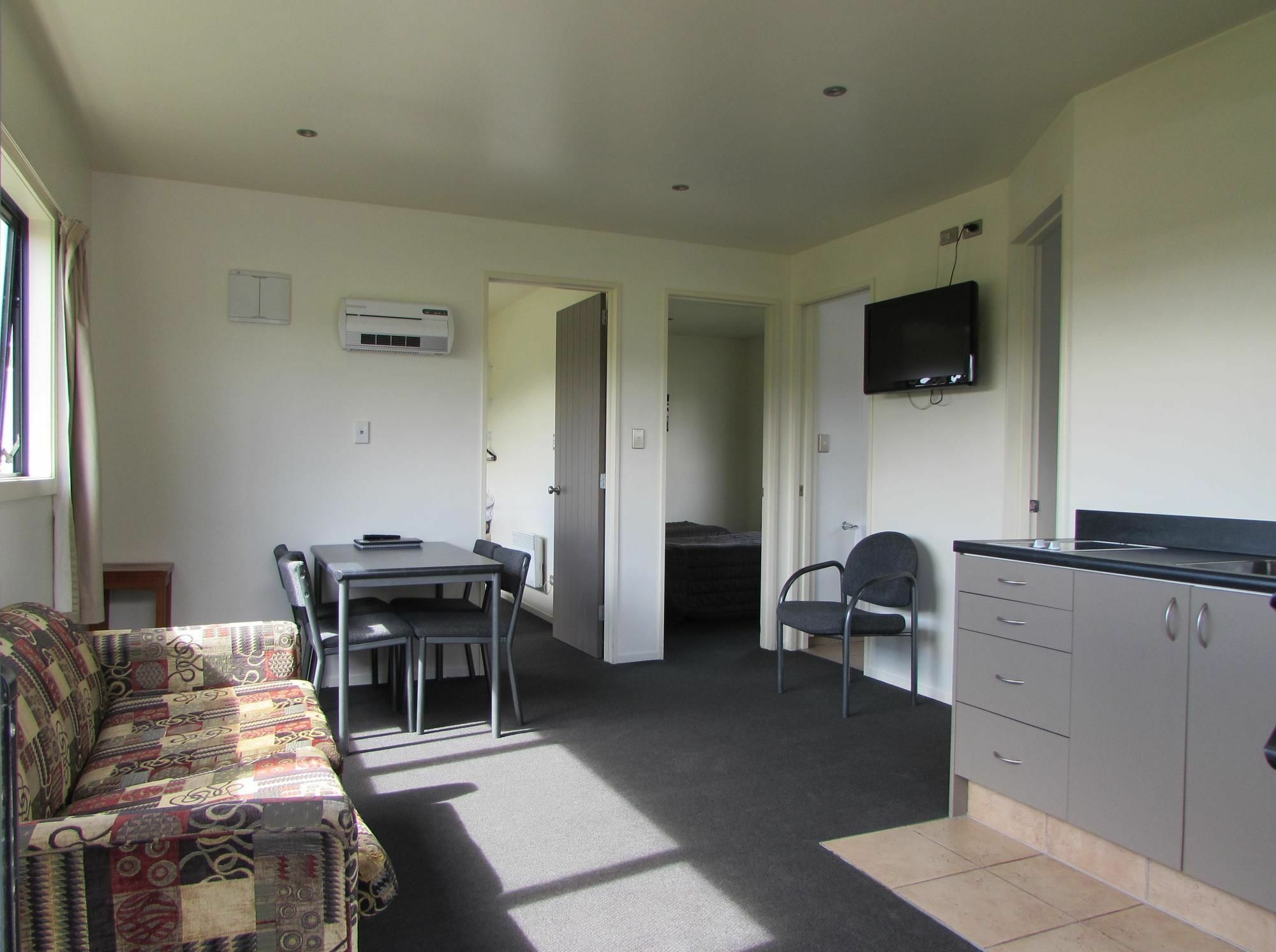 Dunedin Holiday Park Екстер'єр фото